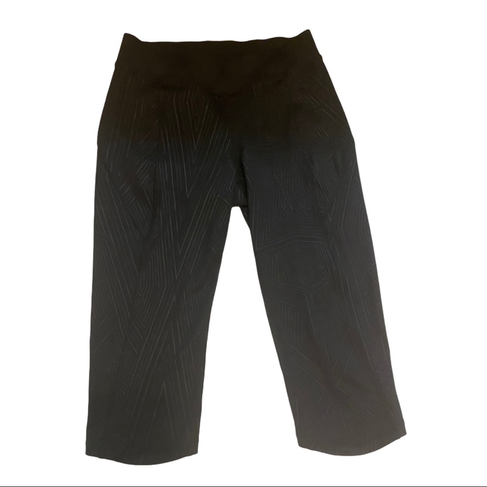 Ivy Park Beyoncé Capri Leggings Geo Lines Small